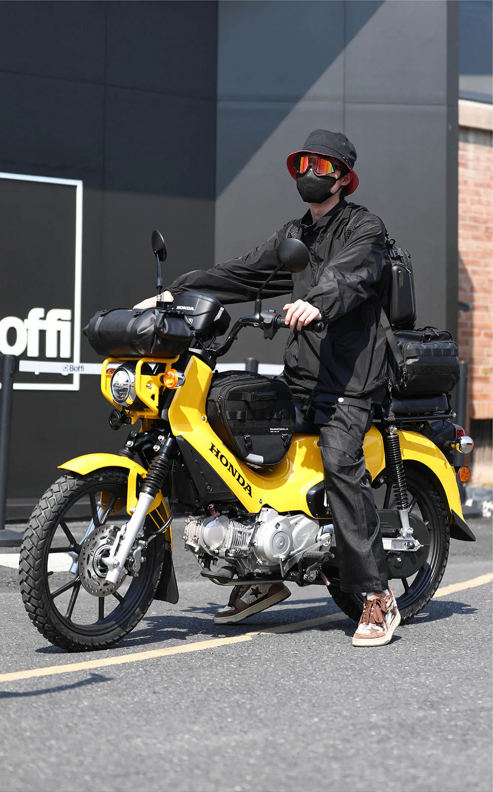 MTR5001 - Multifunctional motorcycle scooter tunnel bag 15L
