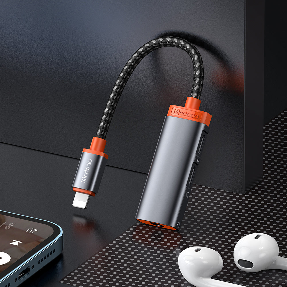 Mcdodo CA-0950 3 in 1 Lightning to Dual Lightning & AUX Port Oryx Series