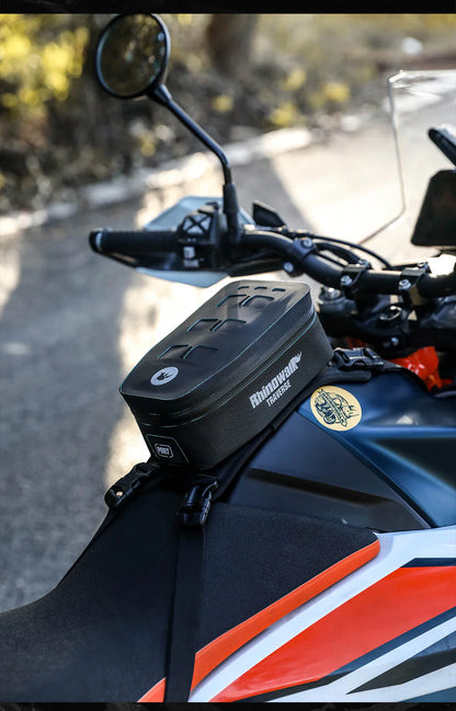 MCY2601 - 2L Compact Waterproof Tank Bag