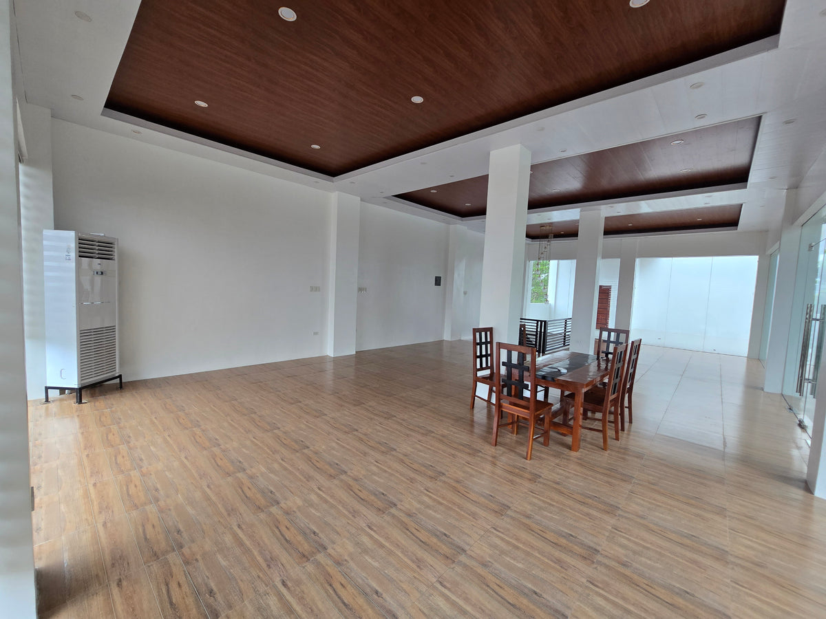 Alpha Basecamp Villa 2 Lakefront