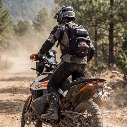 MCY2602OE - 10L Adventure Cycling Backpack ESA protective armor