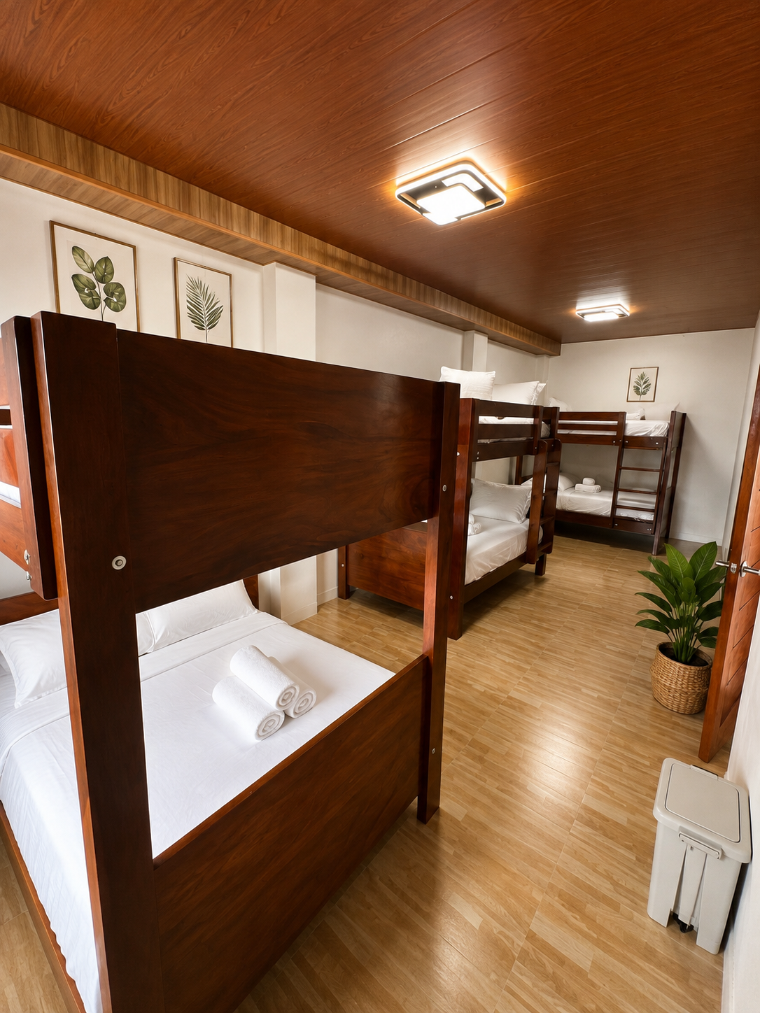 Alpha Basecamp Villa 2 Lakefront