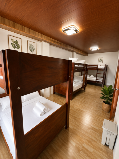 Alpha Basecamp Villa 2 Lakefront