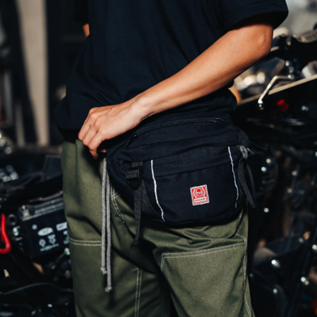 THINKCHAMP - Carrier Belt Bag BASALT BLACK