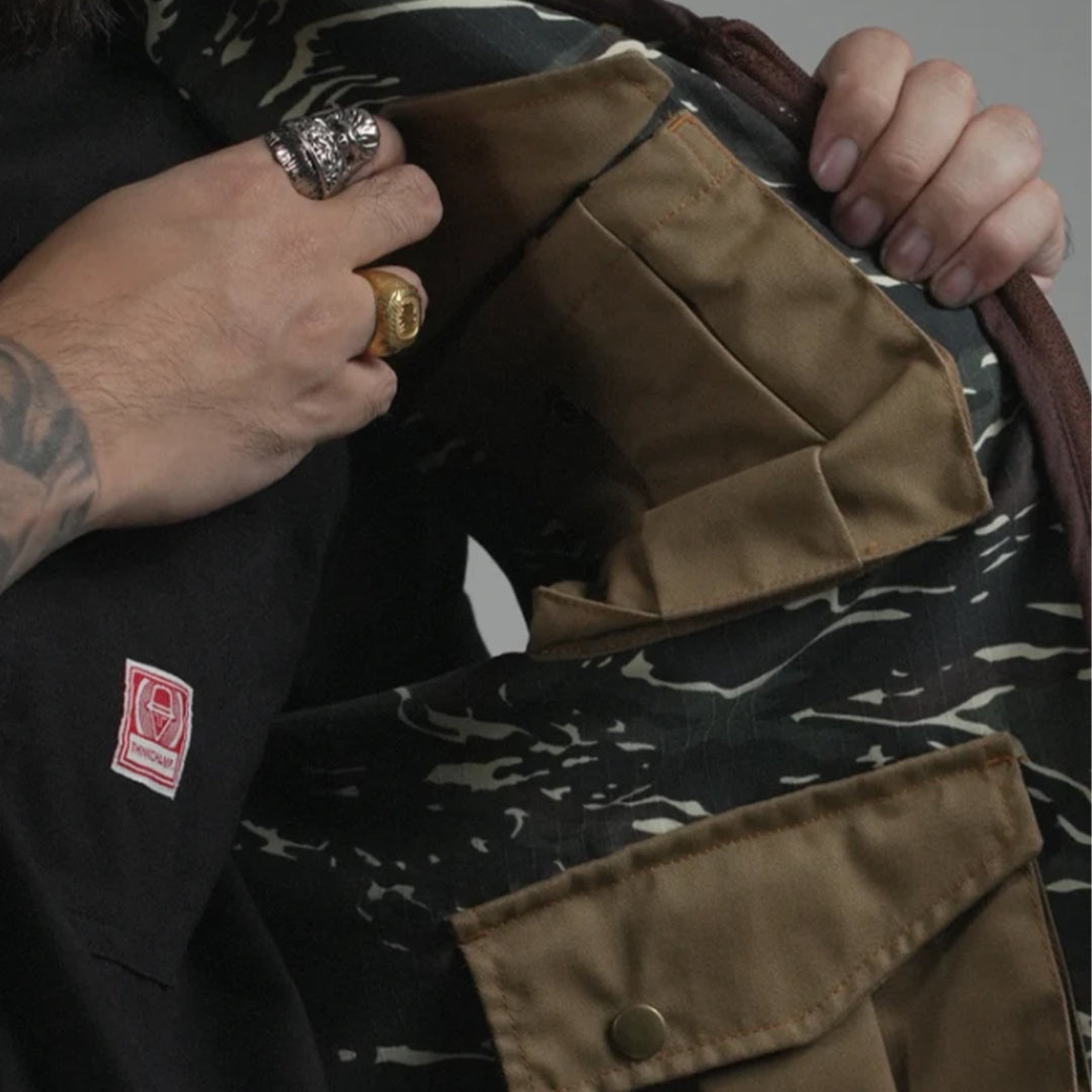 THINKCHAMP - PATHFINDER REVERSIBLE UTILITY VEST IN SAND WHITE AND TIGER CAMOU COLORWAY