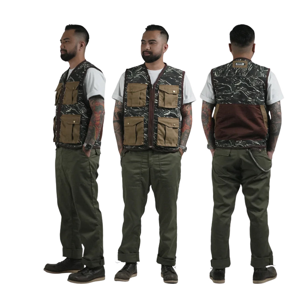 THINKCHAMP - PATHFINDER REVERSIBLE UTILITY VEST IN SAND WHITE AND TIGER CAMOU COLORWAY