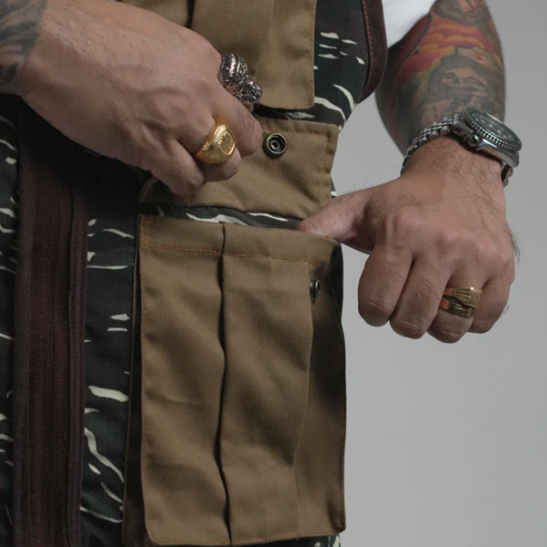 THINKCHAMP - PATHFINDER REVERSIBLE UTILITY VEST IN SAND WHITE AND TIGER CAMOU COLORWAY