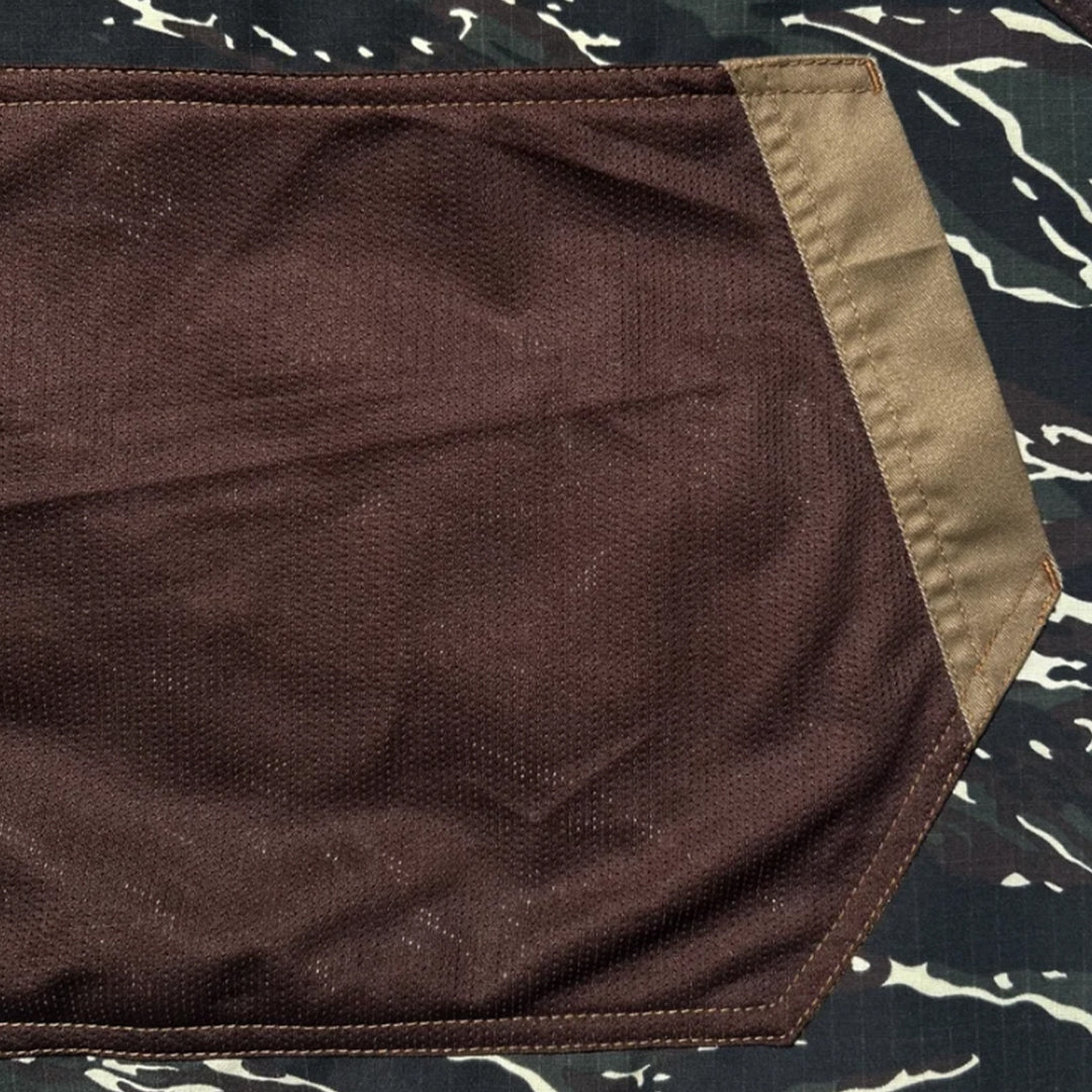 THINKCHAMP - PATHFINDER REVERSIBLE UTILITY VEST IN SAND WHITE AND TIGER CAMOU COLORWAY