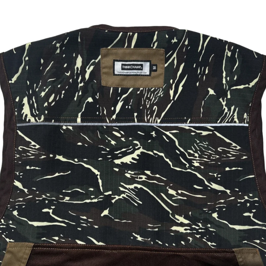 THINKCHAMP - PATHFINDER REVERSIBLE UTILITY VEST IN SAND WHITE AND TIGER CAMOU COLORWAY