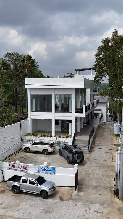 Alpha Basecamp Villa 2 Lakefront