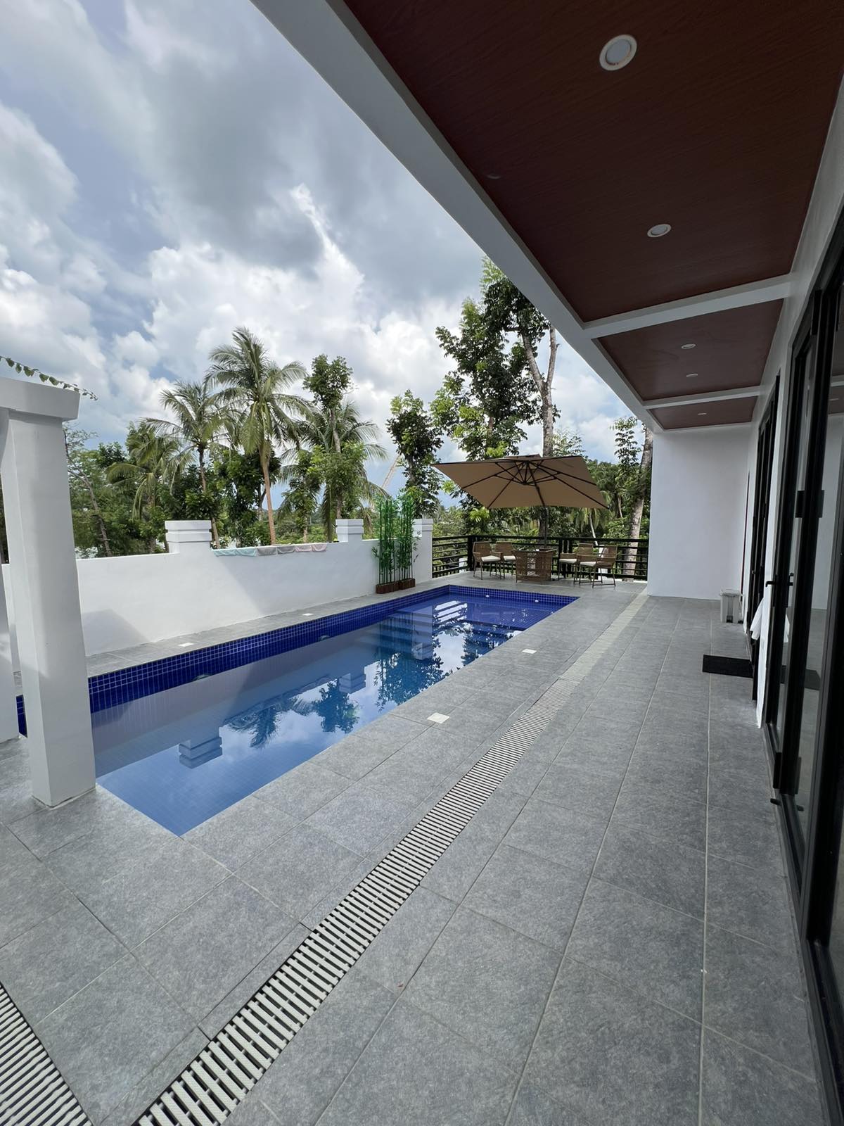 Alpha Basecamp Villa 2 Lakefront
